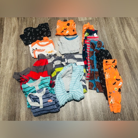 2T Fall/Winter Assorted Kids Pajamas BUNDLE - Picture 1 of 3